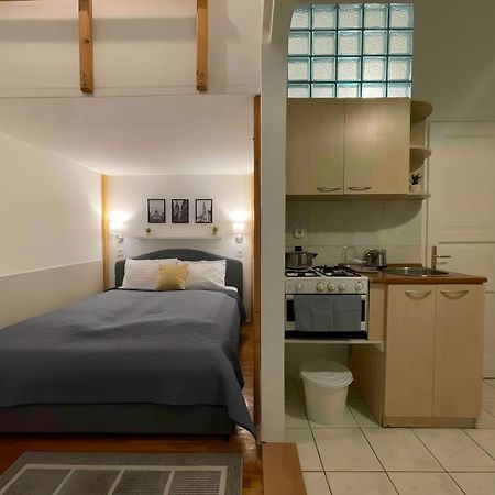 R172 Elitehost Raday Studio Apartment Boedapest Buitenkant foto