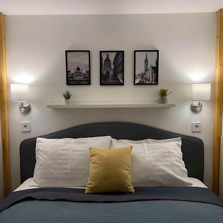 R172 Elitehost Raday Studio Apartment Boedapest Buitenkant foto